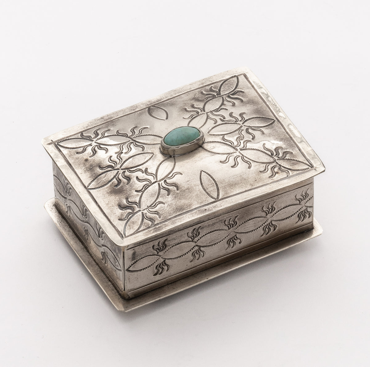 SMALL STAMPED BOX W- TURQ WJA-015-2-T – J. Alexander Rustic Silver