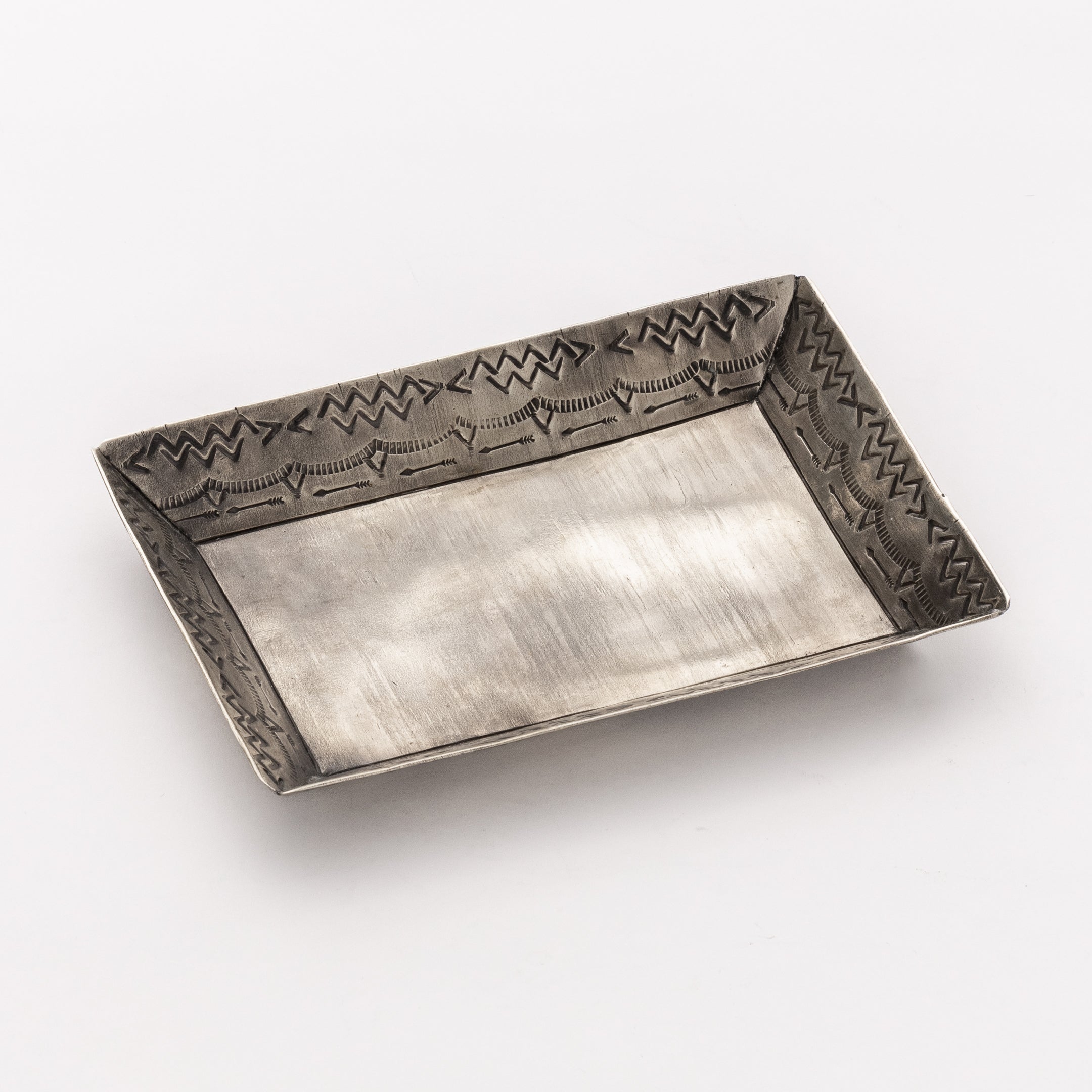 SMALL STAMPED TRAY WJA-022