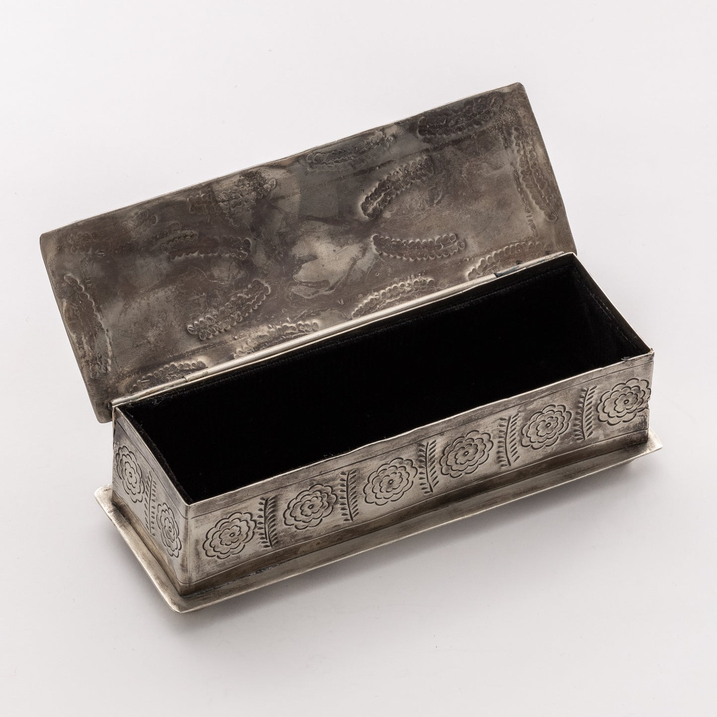 STAMPED ROSE PENCIL BOX WJA-030