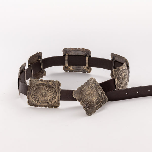 WJA-034-4 FLUTED CONCHO BELT- SILVER – J. Alexander Rustic Silver