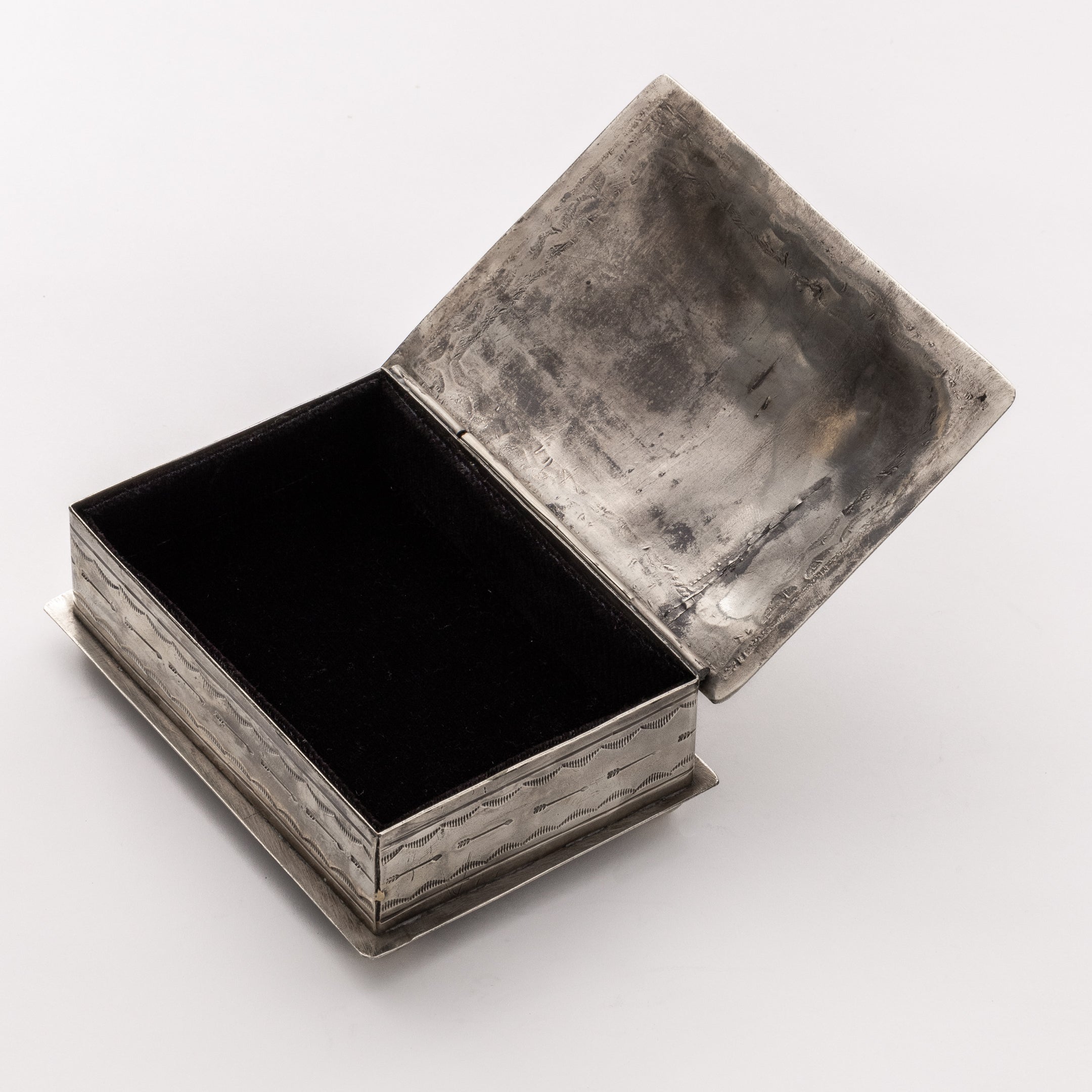 Alexander Rustic Silver Box WJA-088-4 STAMPED CACTUS ICON BOX – J. Alexander Rustic Silver