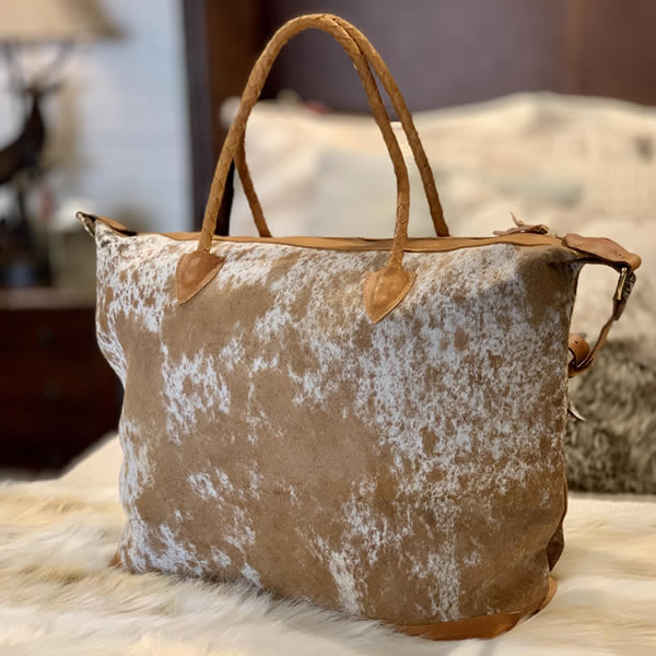 COWHIDE WEEKEND BAG